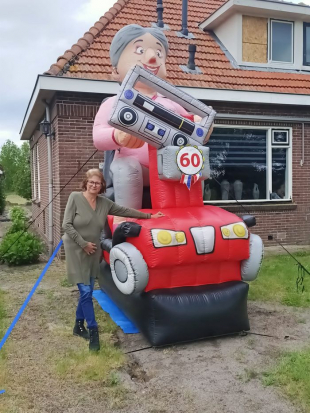 Sarah Pop met scootmobiel